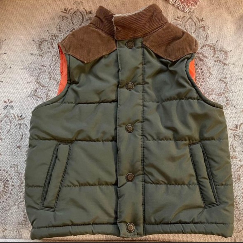 Boys size 4 Vest Carters